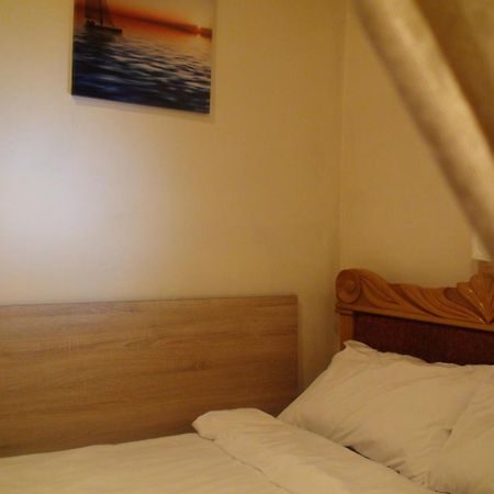 Comfort Hostel Jerevan Exteriör bild