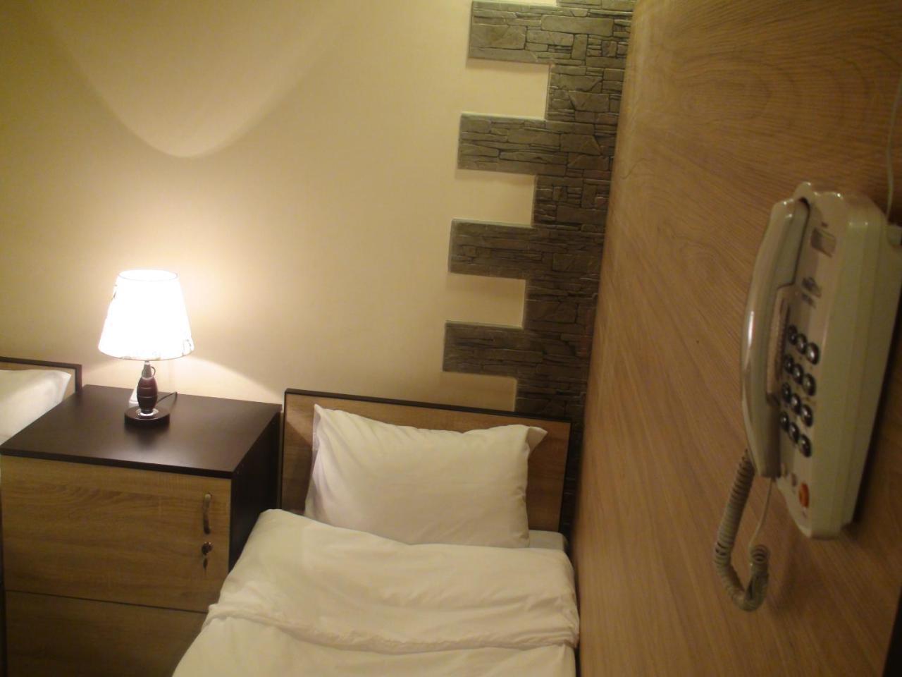 Comfort Hostel Jerevan Exteriör bild